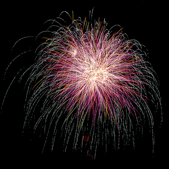 Click image for larger version

Name:	Fireworks3.jpg
Views:	3
Size:	2.81 MB
ID:	45276