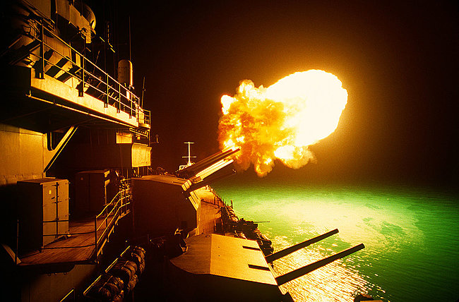Click image for larger version

Name:	5 inch guns.jpg
Views:	3
Size:	216.2 KB
ID:	39637