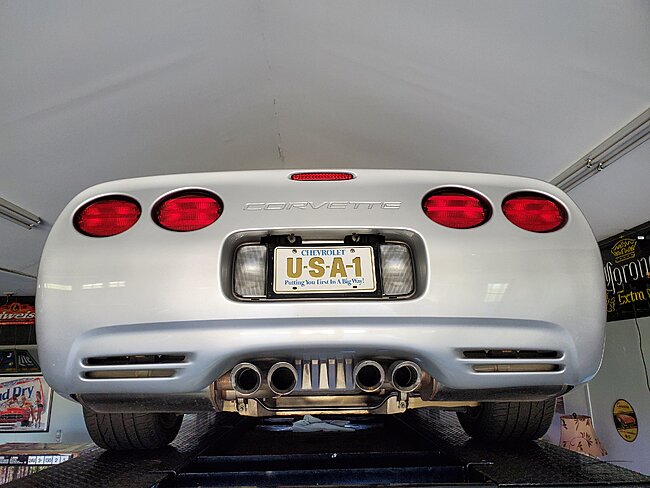 2003 Corvette silver 17.jpg